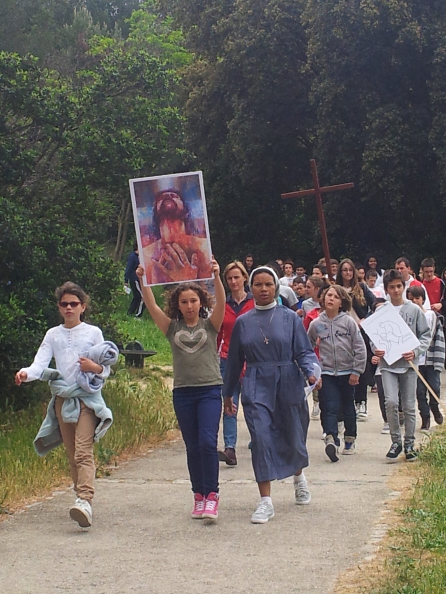 Chemin de croix avec les élèves de Sainte Trinité 